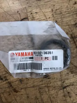 Yamaha Oil Seal (52W)