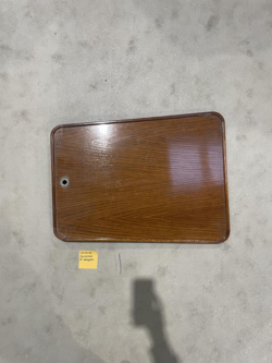 BORDPLADE MED HÆNGSLER