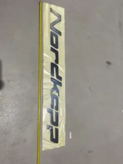 Nordkapp Staffering – Original sidestripe/logo