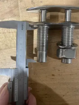 Rustfri Pullert / Fortøjningsklampe – AISI 316 UDEN MØTRIK