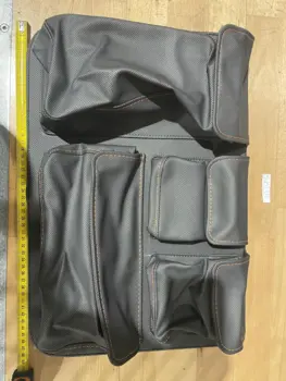 Coaster 600DC/BR Opbevaringslomme – Mørkegrå med Orange Syninger –Trykknap-montering